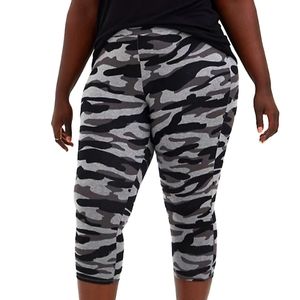 Torrid camo legging capri